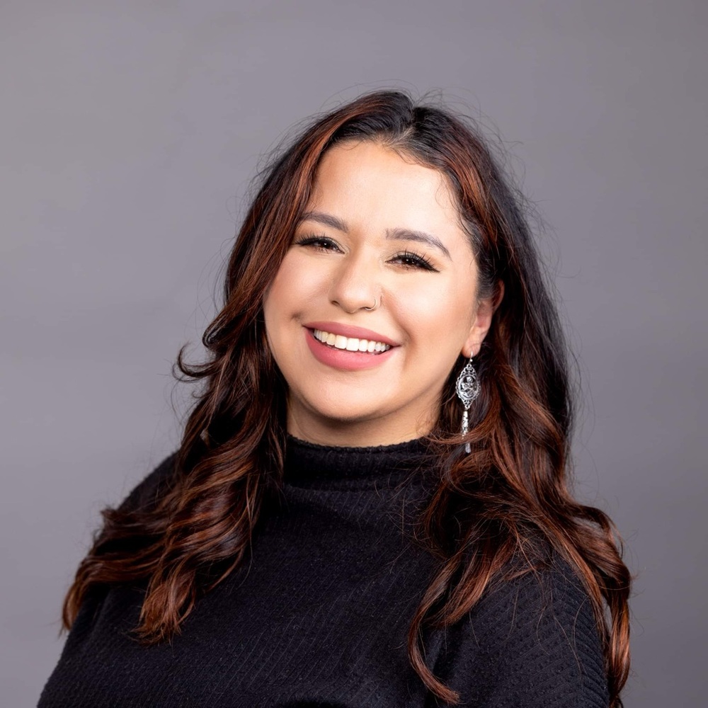 Meet your Posher, Reyna